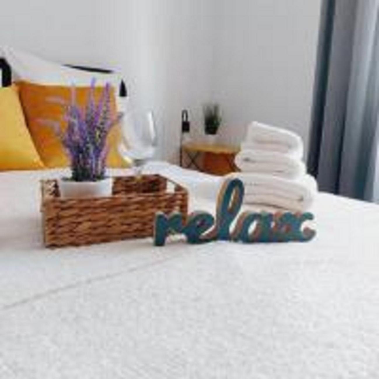 Cozy Apartment In The Center Of Bukarest Exteriör bild