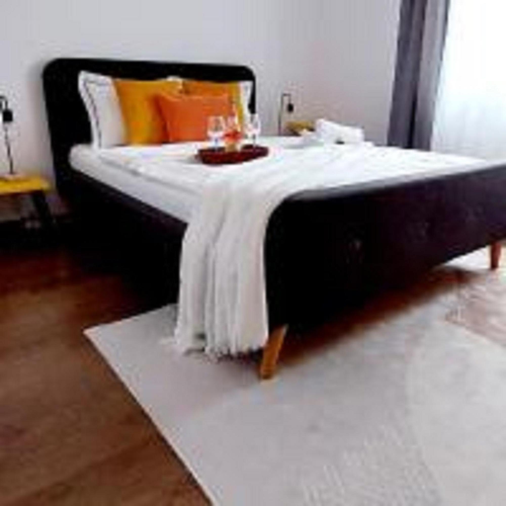 Cozy Apartment In The Center Of Bukarest Exteriör bild
