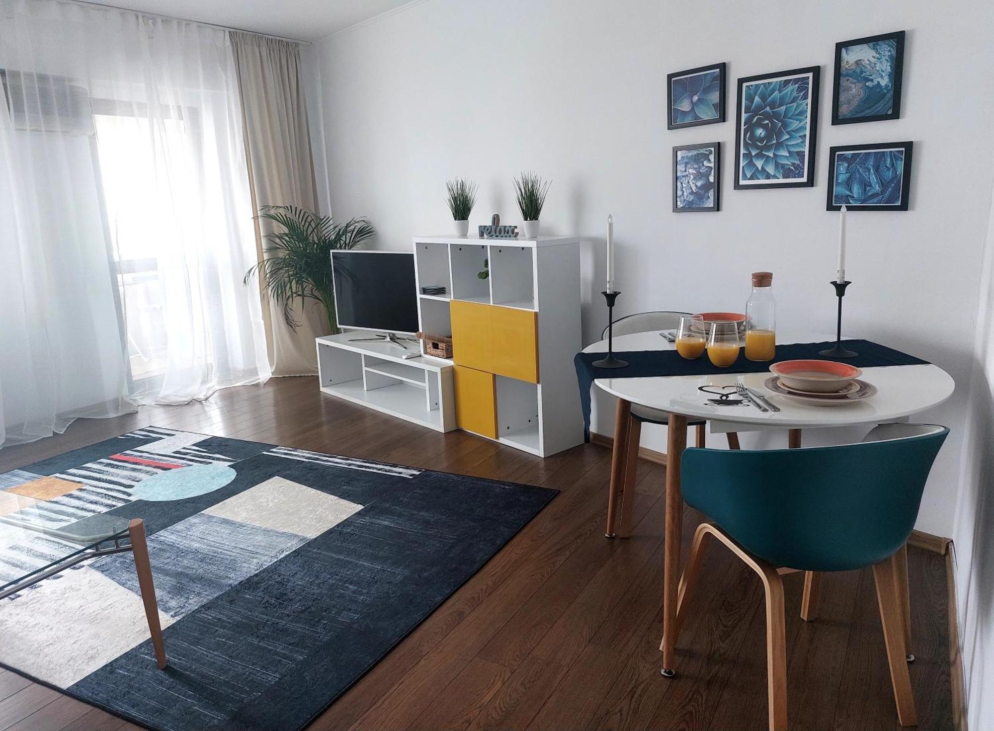 Cozy Apartment In The Center Of Bukarest Exteriör bild