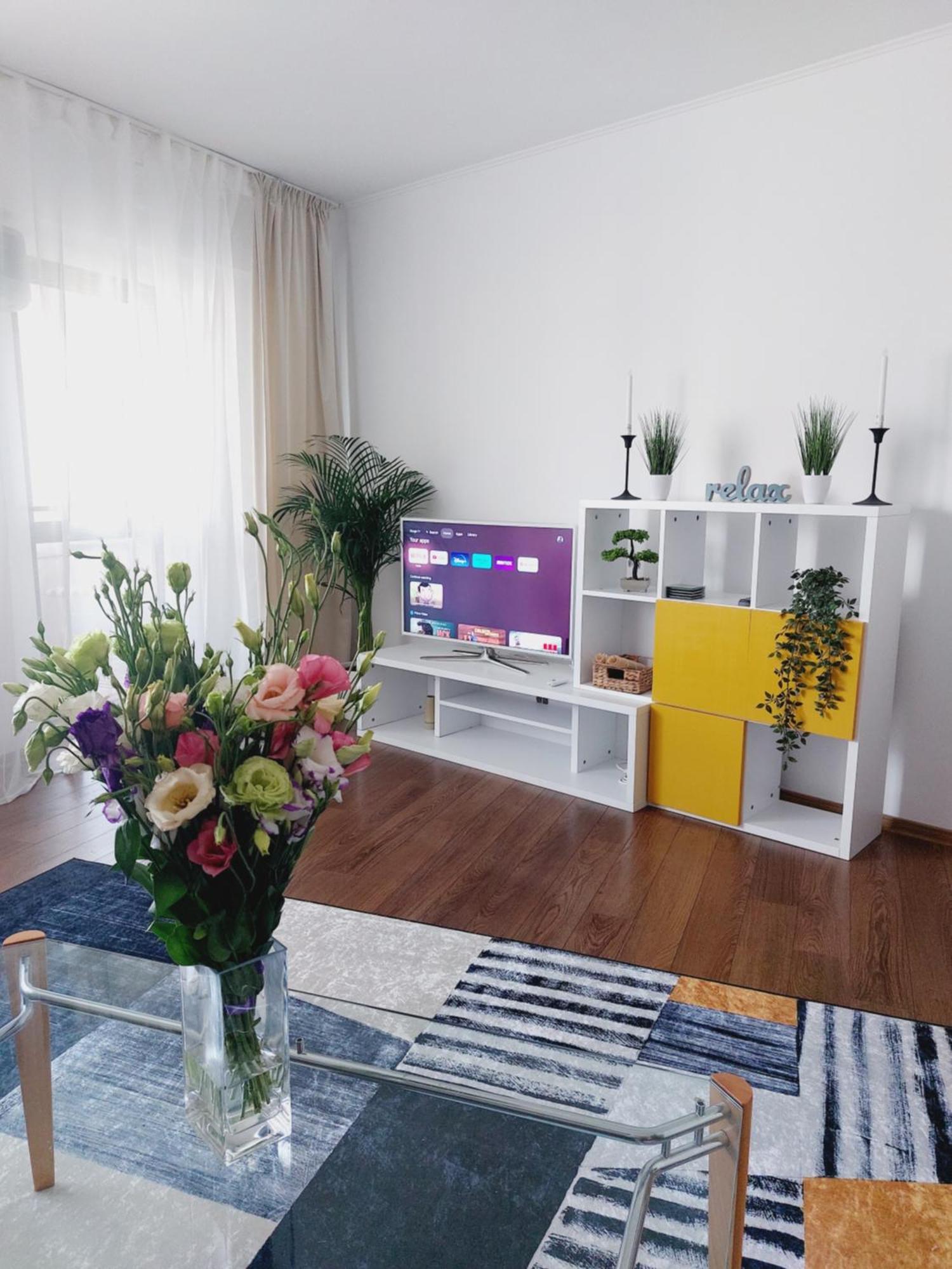Cozy Apartment In The Center Of Bukarest Exteriör bild